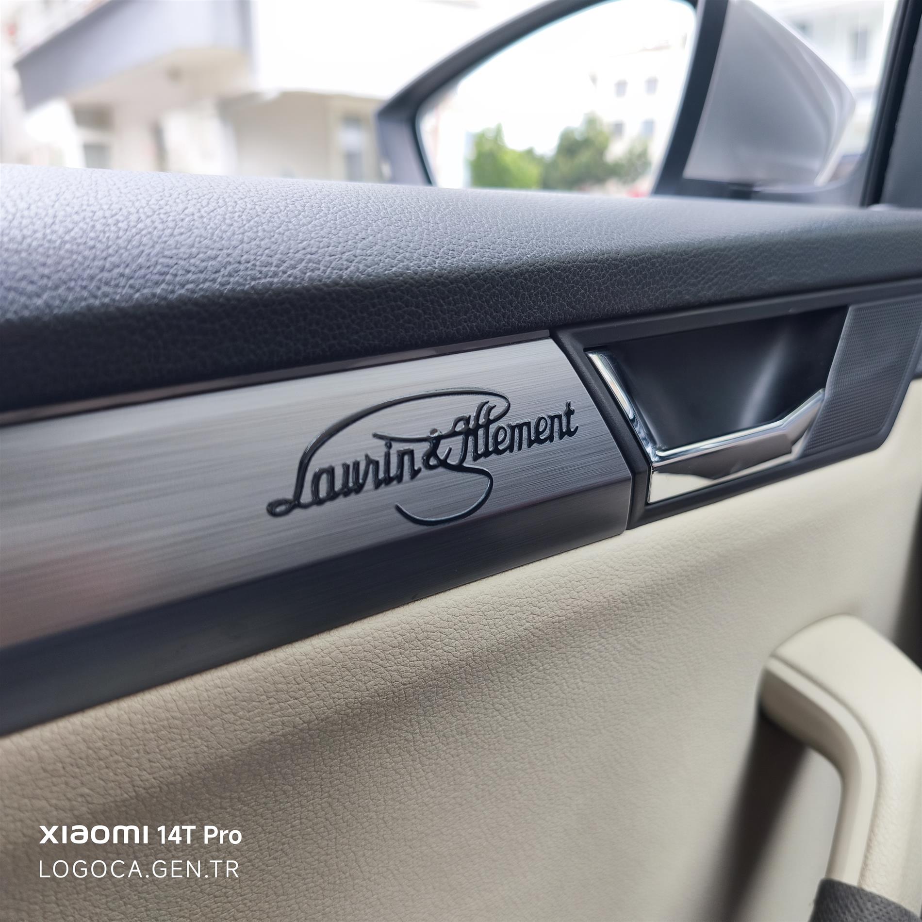 2 adet 8cm Skoda Laurin klement Renkli Çıkartma - Resim 3