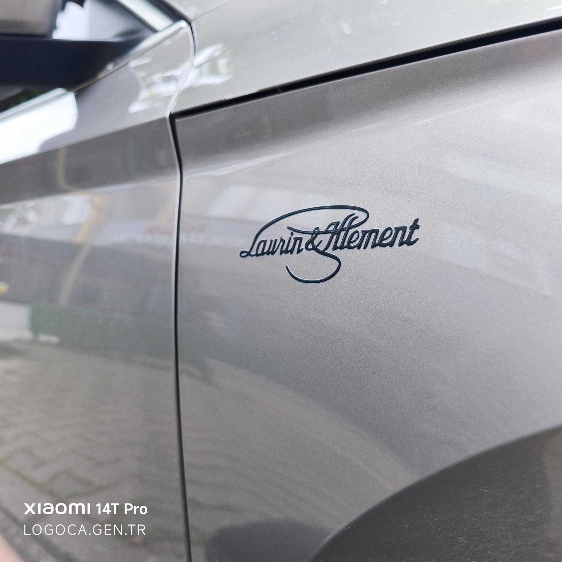 2 adet Skoda Laurin klement Renkli Çıkartma Siyah - Resim 5