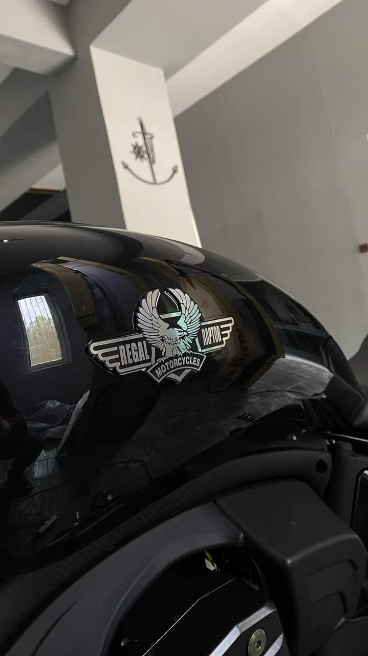 Regal Raptor motorcycles etiket  - Resim 6