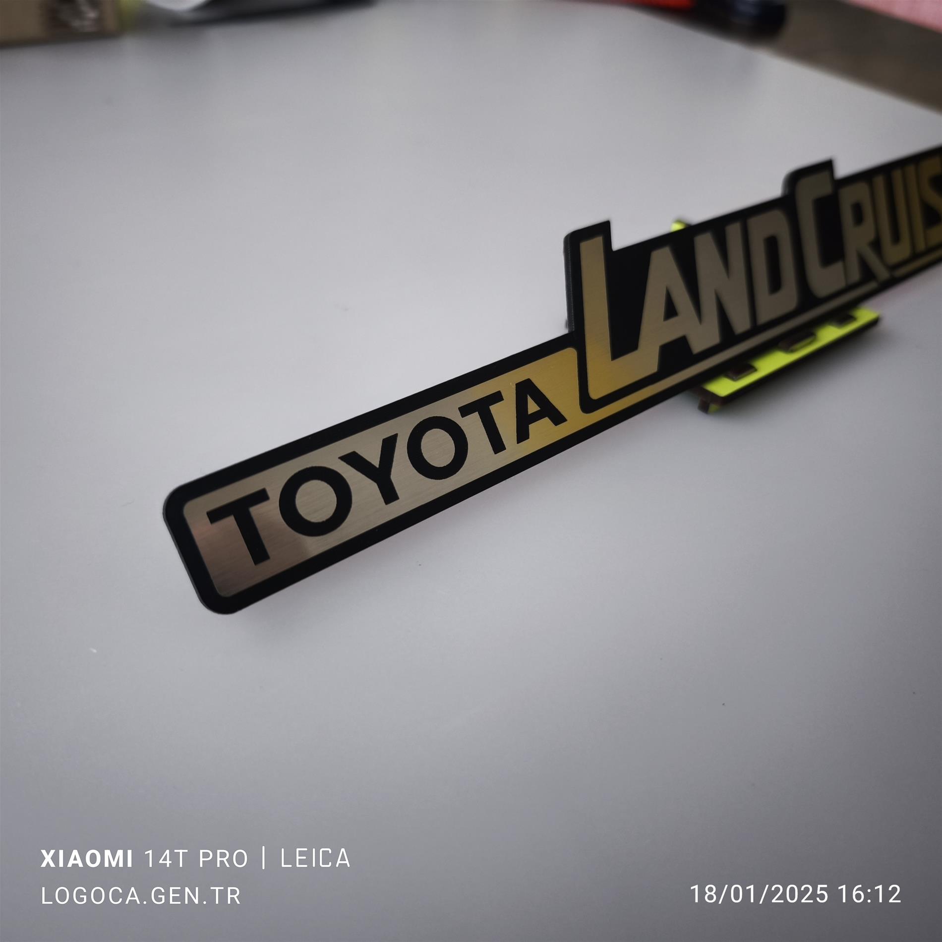 Toyota Land Cruiser gümüş siyah plastik etiket - Resim 4