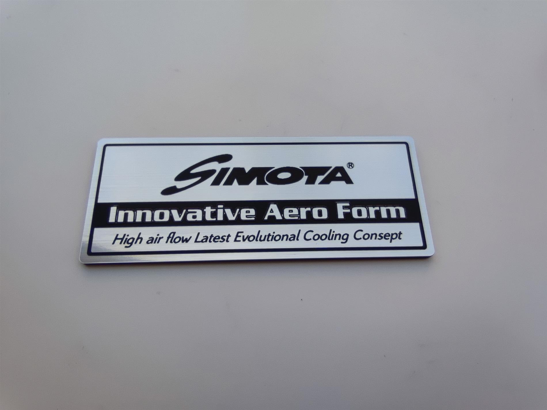 Simota Yenilikçi Aero Form Alüminyum Görünümlü Plastik Etiket