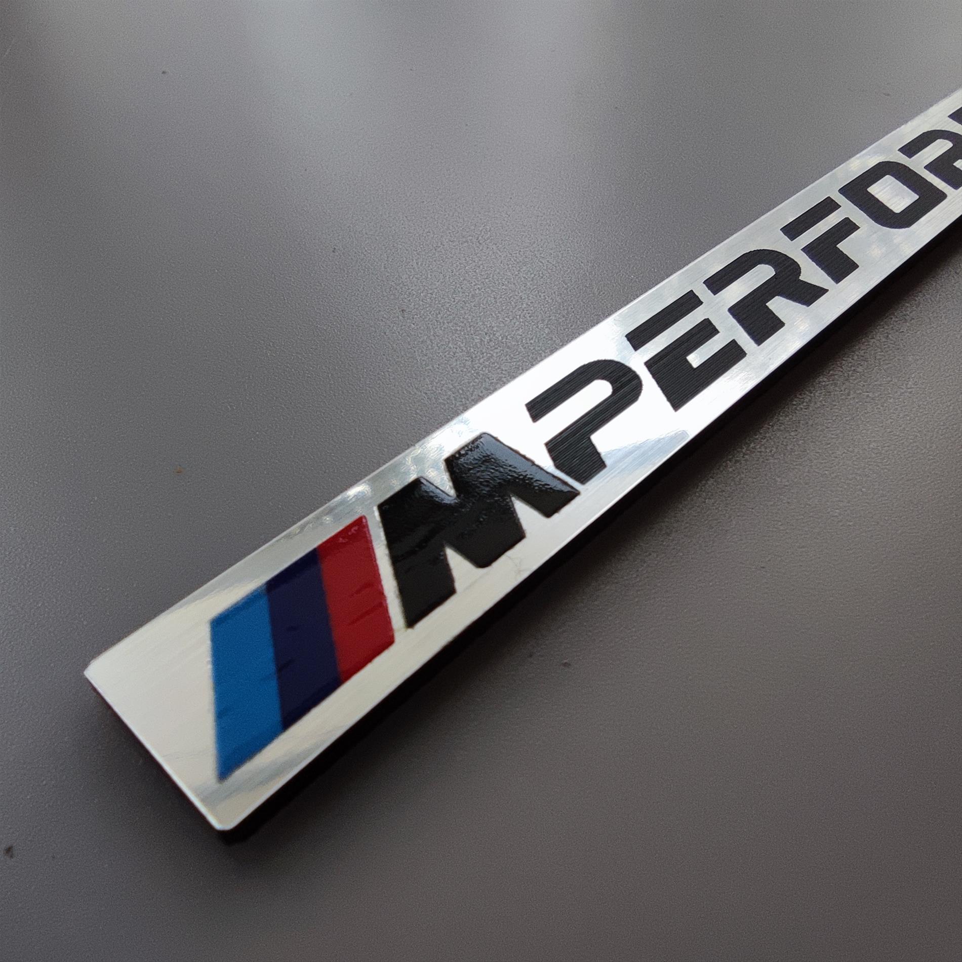 Yeni model BMW M Performance Etiket - Resim 5