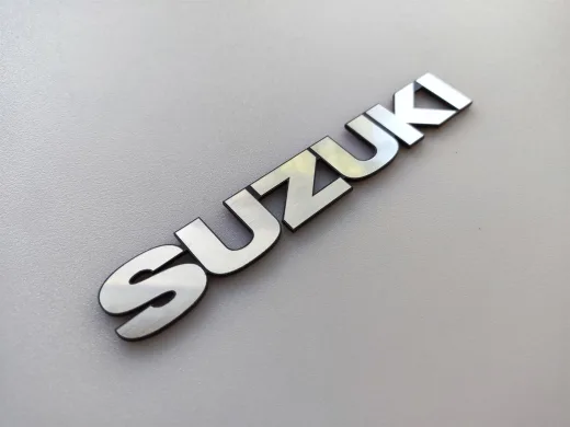 Suzuki bagaj yazısı