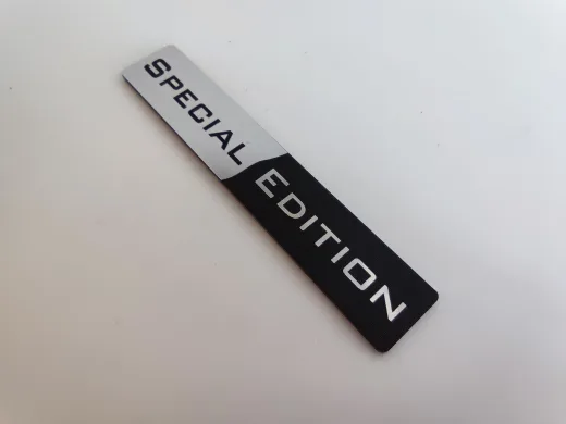 Special Edition  gümüş siyah etiket Özel Seri Gümüş-Siyah Plastik Etiket