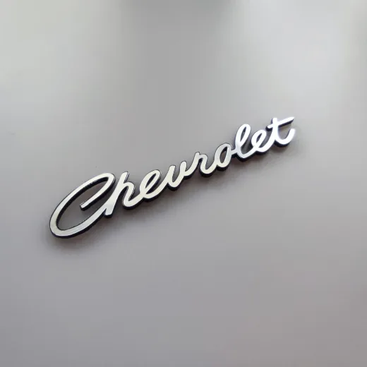 Chevrolet eski tip el yazı logo  bagaj yazısı