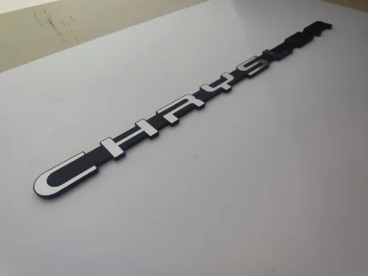 Chrysler kaporta yazısı etiket