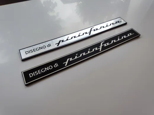 2li takım Disegno di Pininfarina plaket etiket gümüş veya siyah 2 renk seçenekli