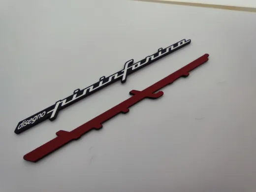 Disegno Pininfarina çamurluk etiketi