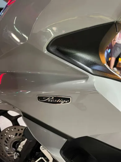Honda PCX Prestige Etiket (2'li Takım) - Kaliteli ve Şık Motosiklet Aksesuarı