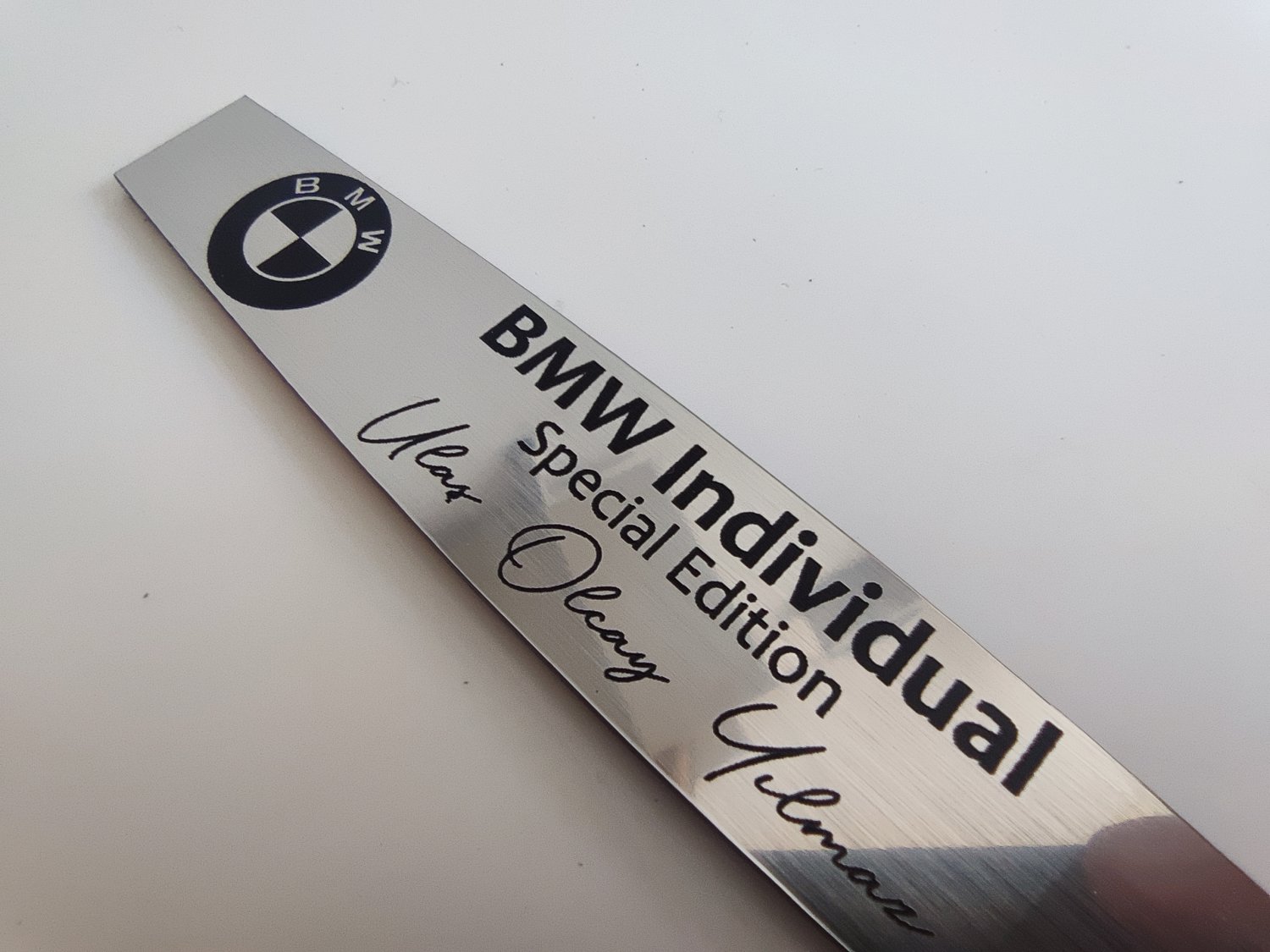 BMW çift logolu dekoratif plastik etiket - Resim 3