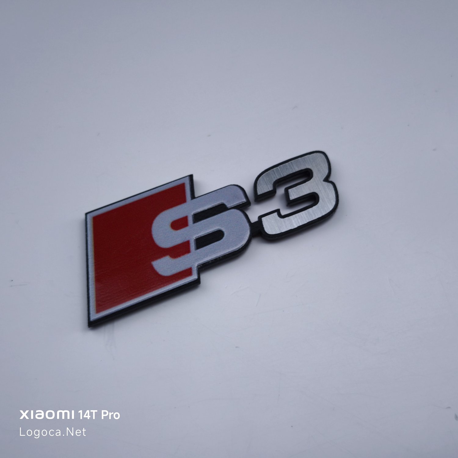 Audi S3 Araç Logosu Amblem Çıkartması - Dayanıklı Plastik - Renkli