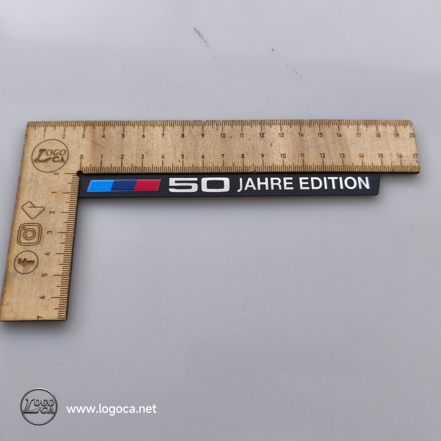 BMW  50 jahre edition plastik etiket - Resim 4