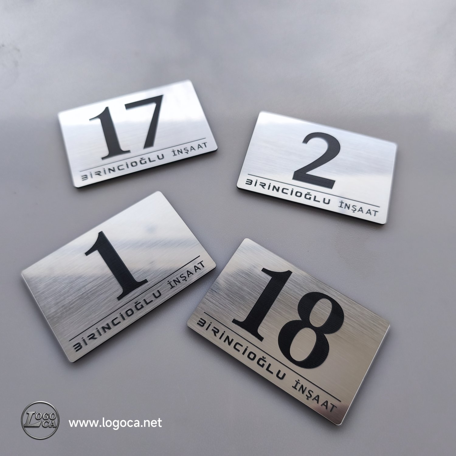 Firma İsimli Kendinden Yapışkanlı Kapı Numaralama Kasa Üstü veya Kapı Üzeri Etiketler