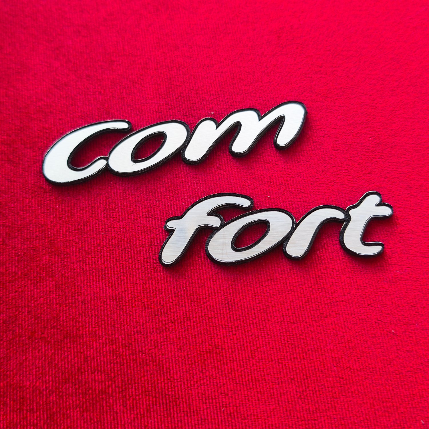 Defolu - Vauxhall / Opel Corsa C Comfort  model kapısı için comfort Yazısı  2000-2006 - Görsel 1