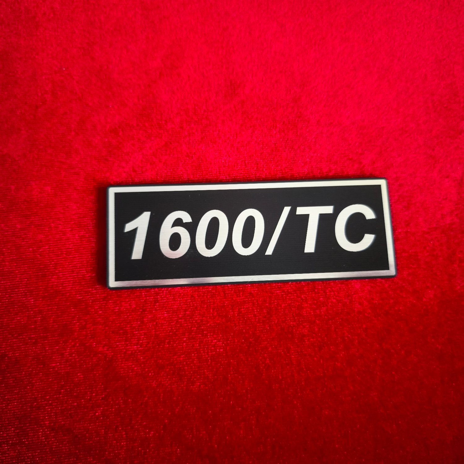 Fiat 1600 TC  Plastik Etiket - kendinden yapışkanlı gümüş siyah hafif kabartma - Görsel 4
